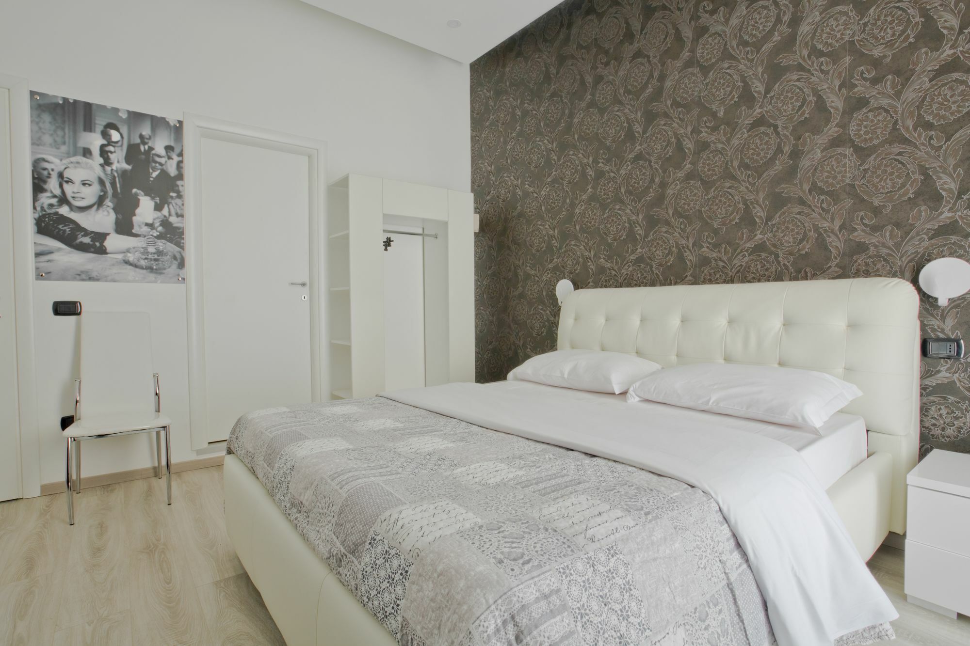 לינה וארוחת בוקר New Rome House 2 מראה חיצוני תמונה
